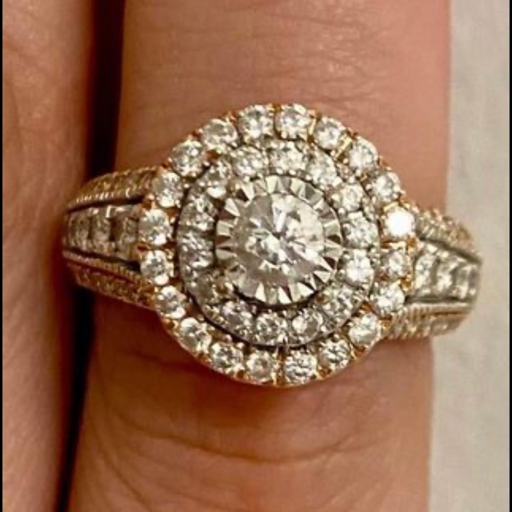 Ring Size 7.5 - Picture 4 of 11